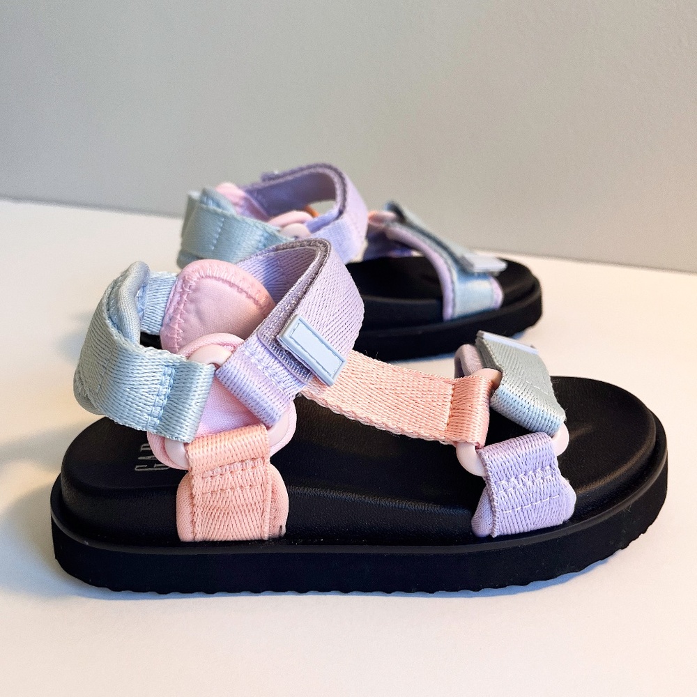 Gap sporty toddler sandals